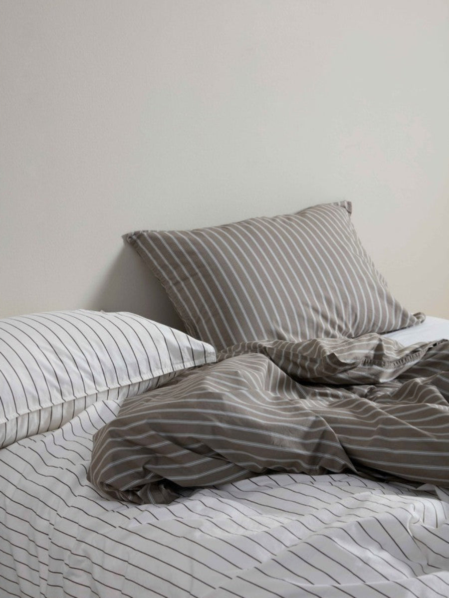 DAWN Percale Duvet Cover Pinstripe (140x220) Duvet Cover Off White / Chocolate