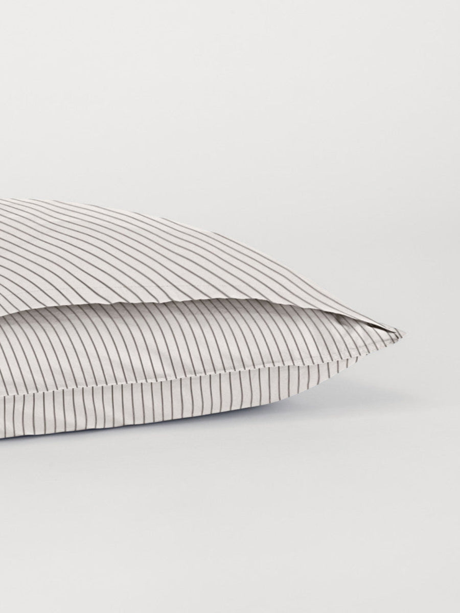 DAWN Percale Pillow Case (60x63) Pillowcase Off White / Chocolate