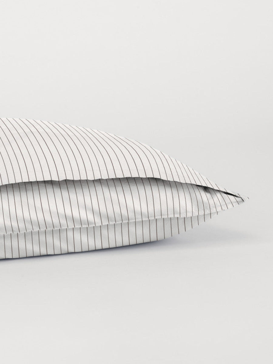 DAWN Percale Pudebetræk (60x63) Pillowcase Off White / Chocolate